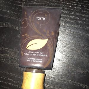 Tarte Amazonian clay full coverage foundation